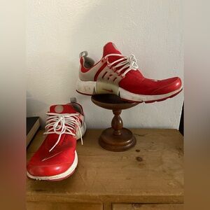 Men’s Nike air presto sneakers in comet red
